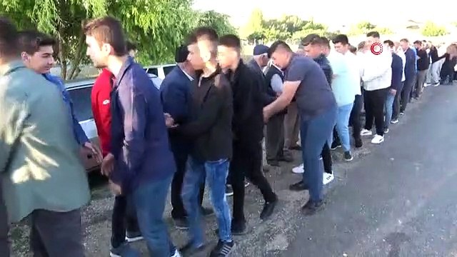 La tradition des festivités de masse s'est maintenue dans ce village depuis un demi-siècle.