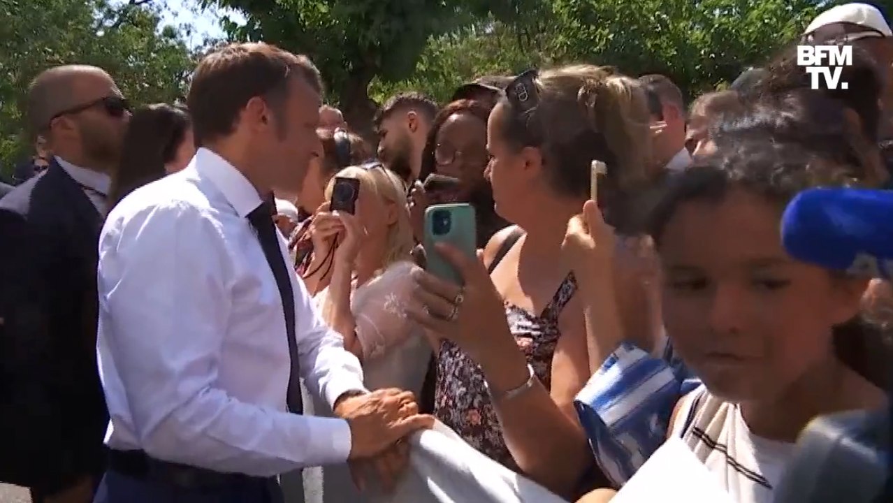 Macron’un oğlu iş bulamayan anneyle konuşmasına tepki yağıyor