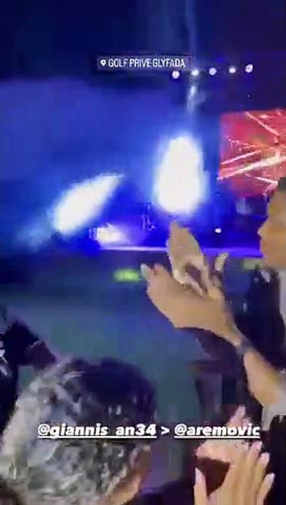 Ο Γιάννης Αντετοκούνμπο έδωσε ρεσιτάλ στο τραγο...