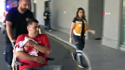 Kimi elini kesti, kimi gözüne boynuz yedi: Acemi kasaplar yine hastanede