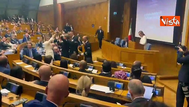 Ecco il blitz di Magi contro Meloni al convegno sulle droghe