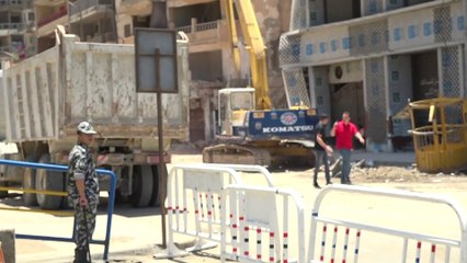مراسل #العربية: استمرار عملية رفع أنقاض العقار المنهار بـ #الإسكندرية.. وأكثر من مسار للتحقيقات في الحادثة
