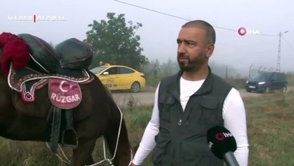 Pendik'te kaçan kurbanlık danayı at sırtında kovboy gibi aradı: “Dün geceden beri uyumadık”