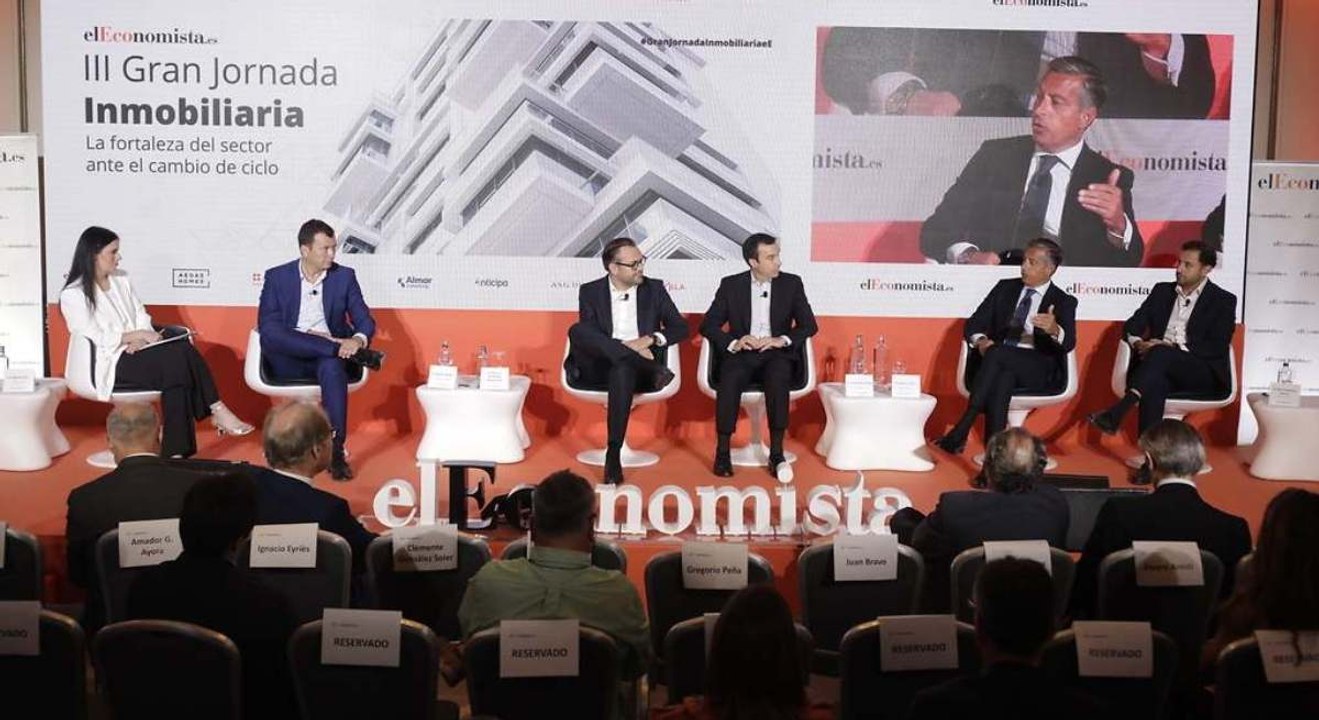 Las promotoras anticipan descenso de ventas y precios de la vivienda al alza
