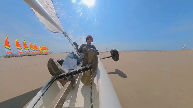Char à voile, vitesse, dérapage et levée de roue.