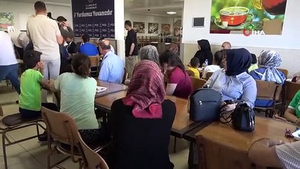 La triste joie des vacances des victimes du tremblement de terre à Elazig