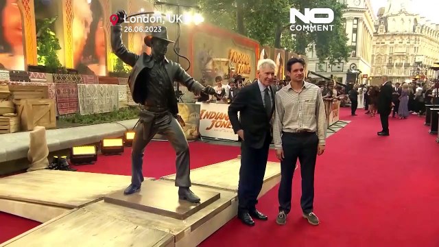Estátua de Indiana Jones exibida em Londres