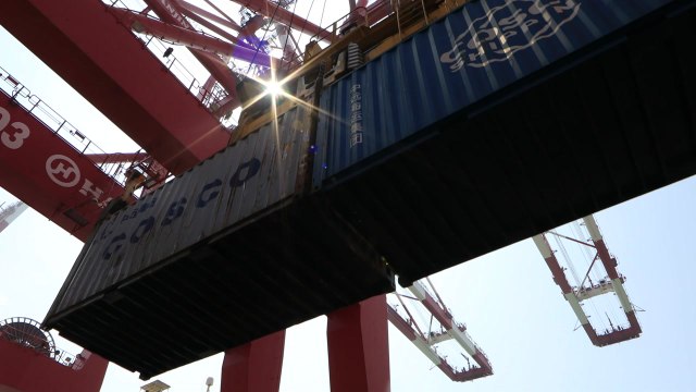 무역협회 하반기 수출 3.1% 감소...반도체 4분기 개선 / YTN