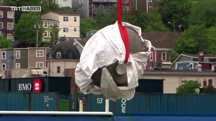 Titanik yolunda batan tur denizaltısı Titan'ın parçaları karaya çıkarıldı