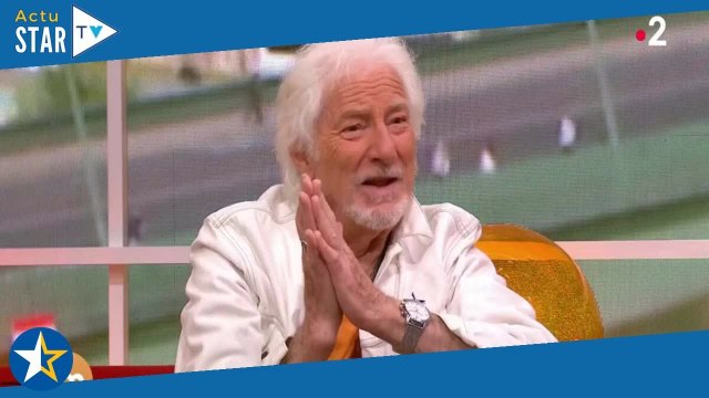 Ça a été un choc : Hugues Aufray, traumatisé par le divorce de ses parents, il explique pourquoi i