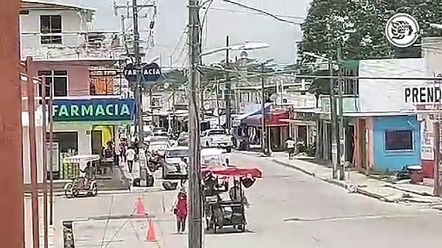 Ciudadanos de Moloacán acuden a cumplir con el pago de sus recibos de energía eléctrica