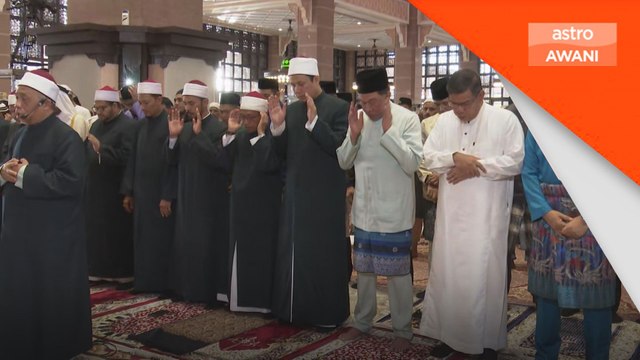PM tunai solat sunat Aidiladha di Masjid Putra