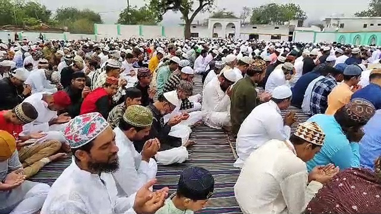 Eid-ul-Azha prayers offered at mosques and idgahs