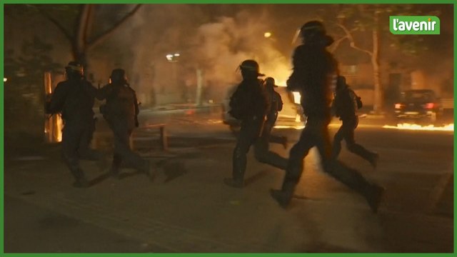 A Nanterre, une nouvelle nuit de tensions et dégradations après la mort de Nahel