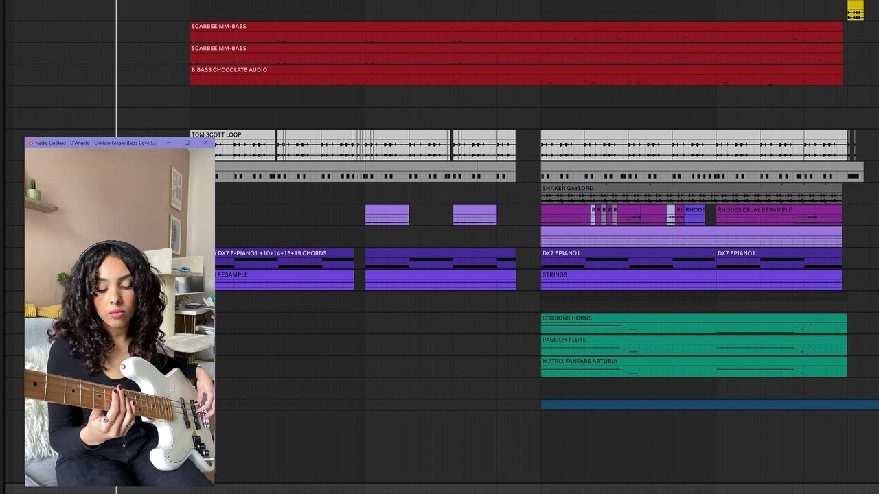 Nadia (je fais des covers de bassistes avec des noms en A et qui sont en train de faire des covers.