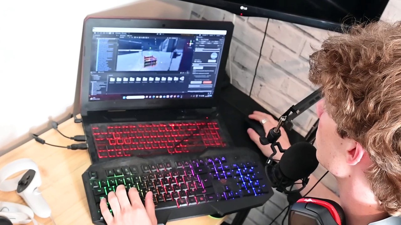 "I'm 17 and made £17k playing video games - I pay my own college fees"