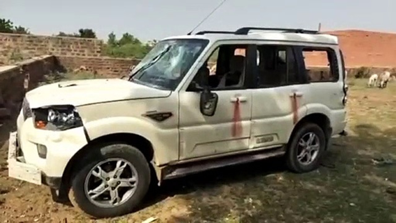 watch video : पोकरण में दो गुटों में खूनी संघर्ष के साथ फायरिंग, 3 घायल, 2 गाडिय़ां क्षतिग्रस्त