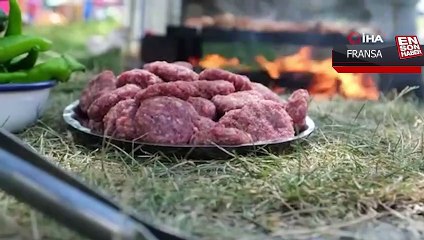 Kurban Bayramında güneşli havanın tadını mangal yakarak çıkardılar