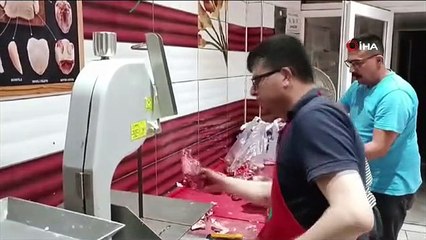 Kasaplarda kurban mesaisi