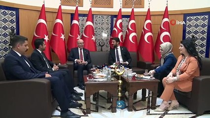 Question du Congrès de Karakaya du MHP à Emre du CHP : "Y aura-t-il une élection multi-candidat ?"