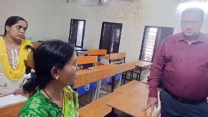 मतदान केन्द्रों का किया निरीक्षण
