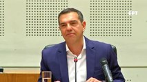 Alexis Tsipras, qui ne supportait pas le ballon dans les urnes en Grèce, a démissionné de la présidence du parti.