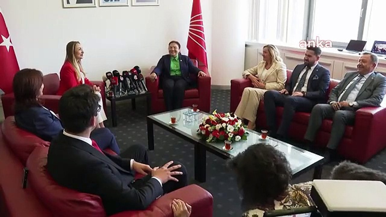 Siyasi Partilerde Bayramlaşma Ziyaretleri... CHP'yi Ziyaret Eden İyi Parti Heyeti Başkanı Yüksel: "İnşallah Bu Bayram; Ülkemizde Derin Yoksulluğun...
