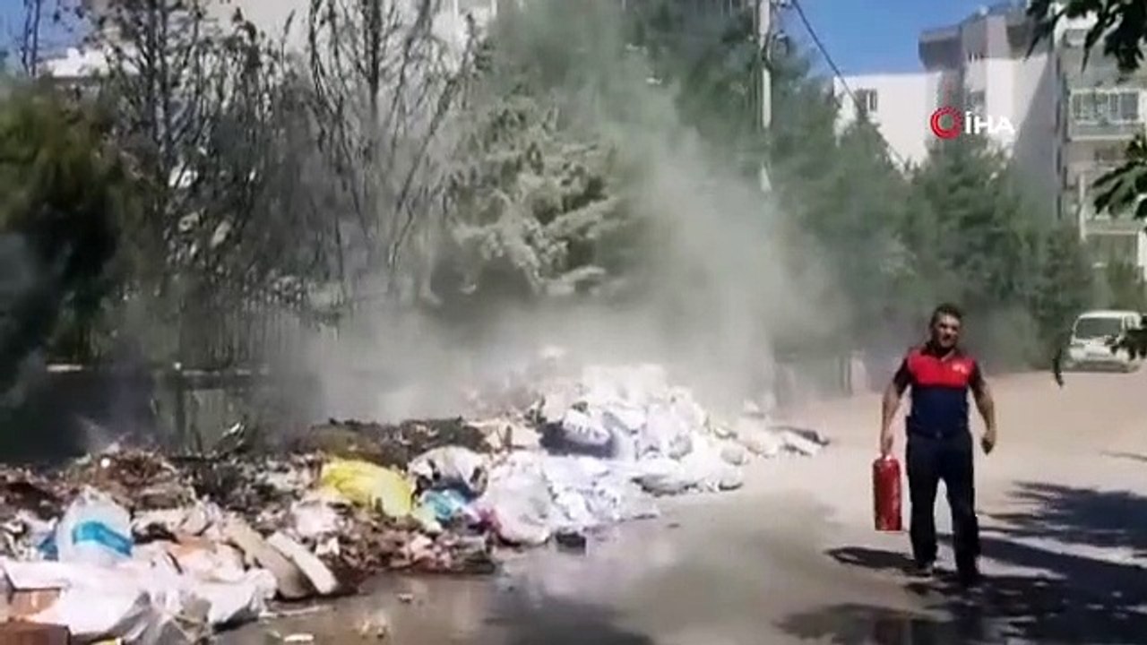 Le quartier résonnait du bruit des étincelles des fils électriques