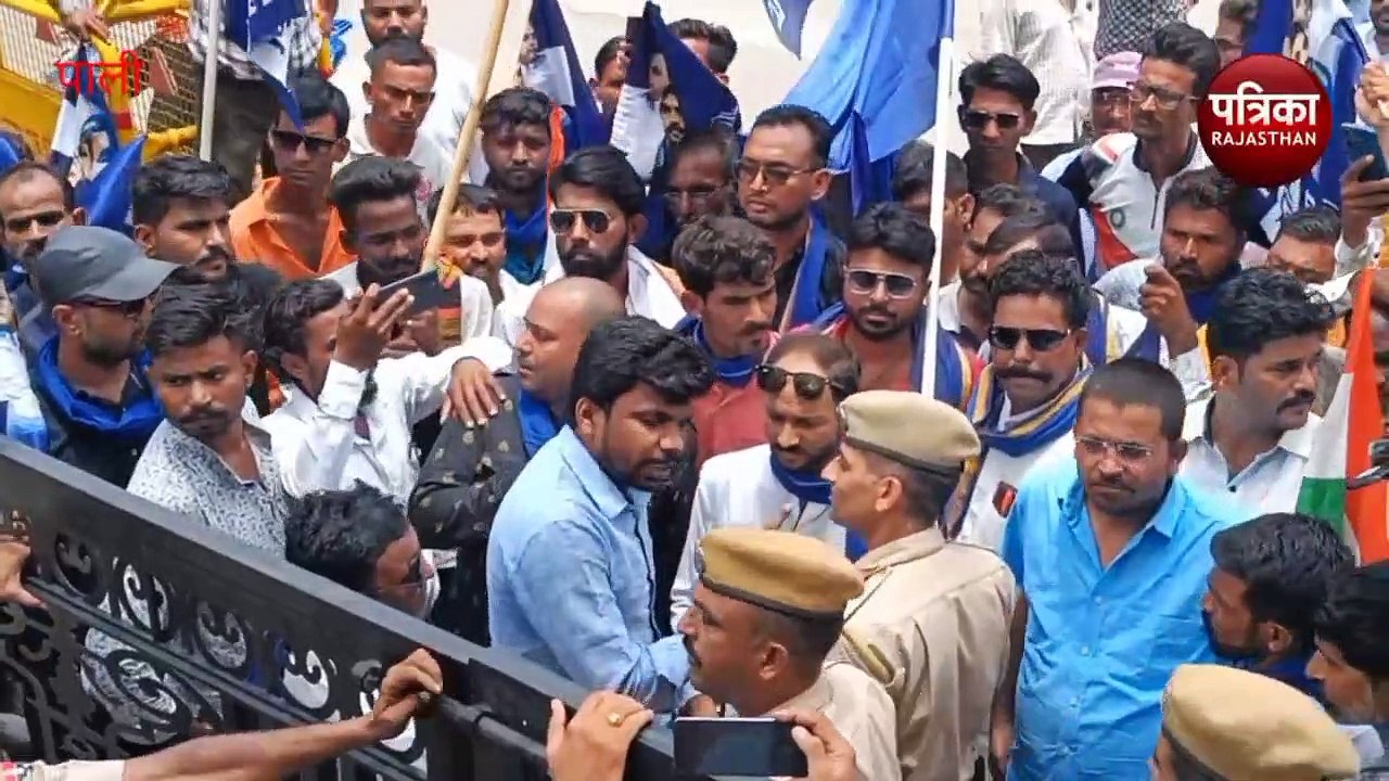 VIDEO : भीम आर्मी का विरोध-प्रदर्शन : बोले - चन्द्रशेखर की कार पर फायरिंग करने वालों को गिरफ्तार करो