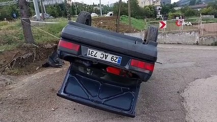 Samsun'da bayram gezmesine giden gençlerin aracı takla attı: 3 yaralı