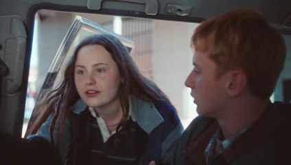 Bande-annonce de Toni en famille, avec Camille Cottin