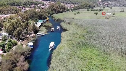 Sakin Kent'in nüfusu 100 bini geçti, Akyaka girişinde kilometrelerce araç kuyruğu