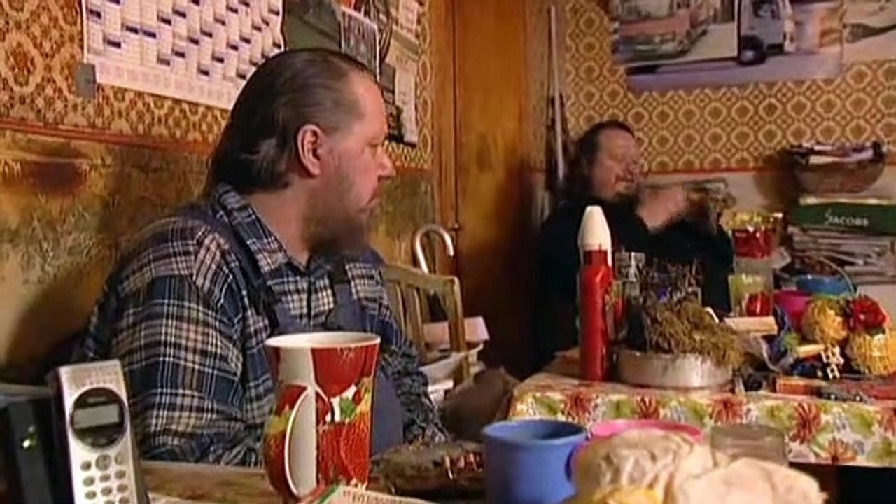 Die Ludolfs S03E12-Die Ludolfs gehen campen