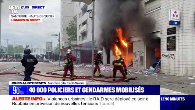 Tensions à Nanterre: une banque surplombant des habitations incendiée