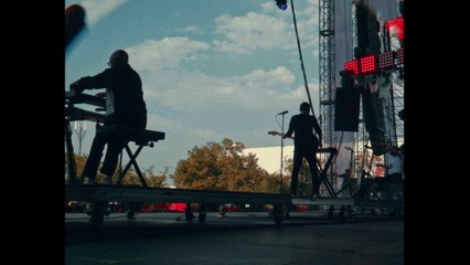 Astronomía Interior - Un Mundo Raro (En Vivo desde Tecate Pa´l Norte)