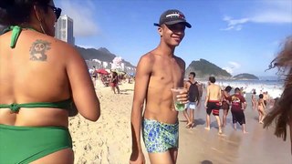COPACABANA BEACH , RIO DE JANEIRO, BRAZIL