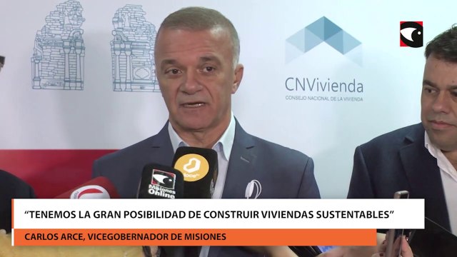 El vicegobernador, Carlos Arce, resaltó la importancia de construir viviendas que sean sostenibles y que se adapten al cambio climático