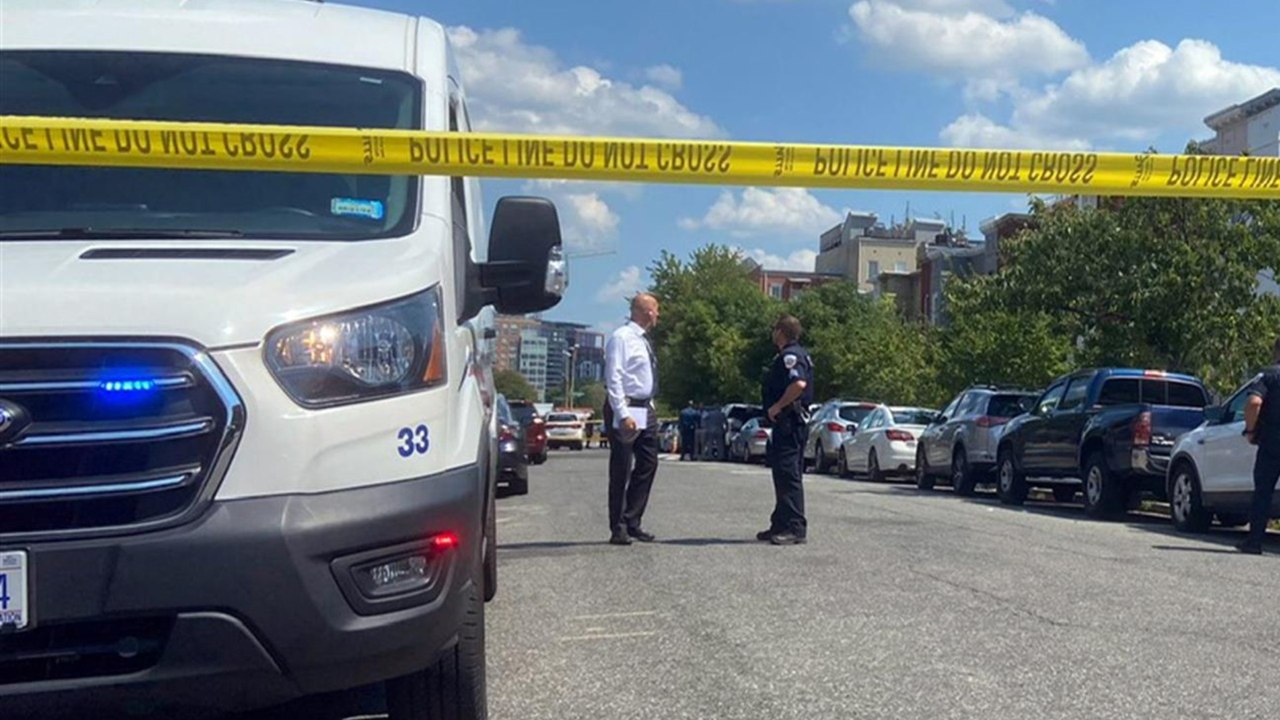 Se revela el video del momento en el que es abatido el tirador de la masacre en el centro comercial de Texas