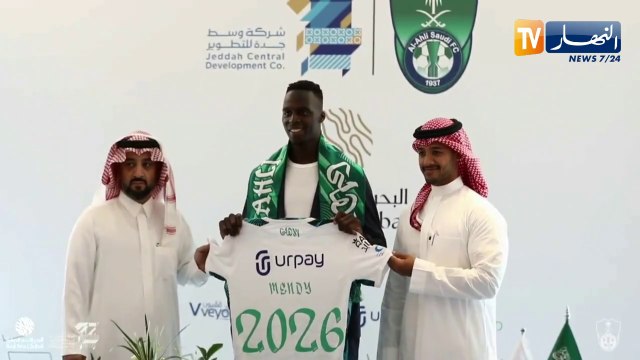 أهلي جدة السعودي يضم الحارس السنغالي إدوارد ميندي قادما من تشيلسي