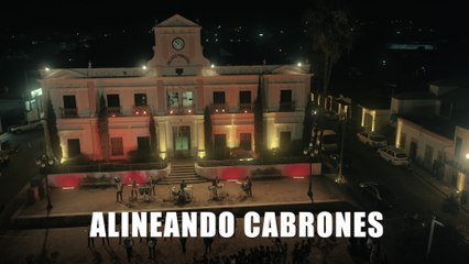 Calibre 50 - Alineando Cabrones (LETRA/En Vivo)