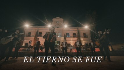 Calibre 50 - El Tierno Se Fue (LETRA/En Vivo)