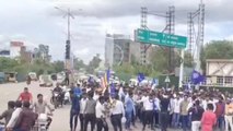 रीवा: भीम आर्मी चीफ पर हुए हमले के विरोध में कार्यकर्ताओं ने कलेक्ट्रेट कार्यालय को घेरा