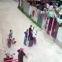 Adana'da sokak ortasında silahlı çatışma!