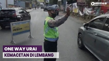 Macet! Polisi Terapkan One Way Urai Antrean Kendaraan di Lembang