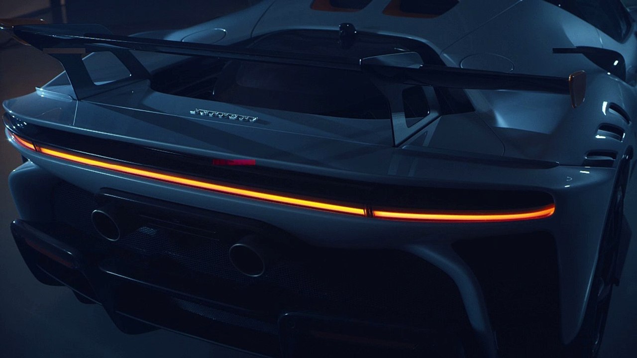 La Ferrari SF90 XX Stradale à moteur V8 hybride rechargeable développe une puissance de 1 030 ch