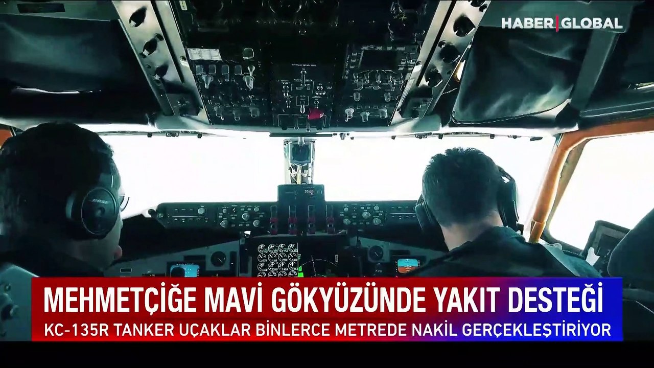 MSB O anları paylaştı! Dünyanın en zor işleri arasında gösteriliyor: Bir dakikada 1 ton yakıt aktarılıyor