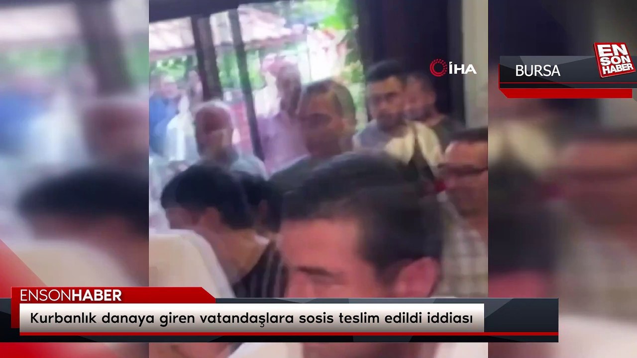 Bursa'da kurbanlık danaya giren vatandaşlara sosis teslim edildi