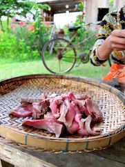 Beef tongue stir-fry with vegetable cook recipe and eat