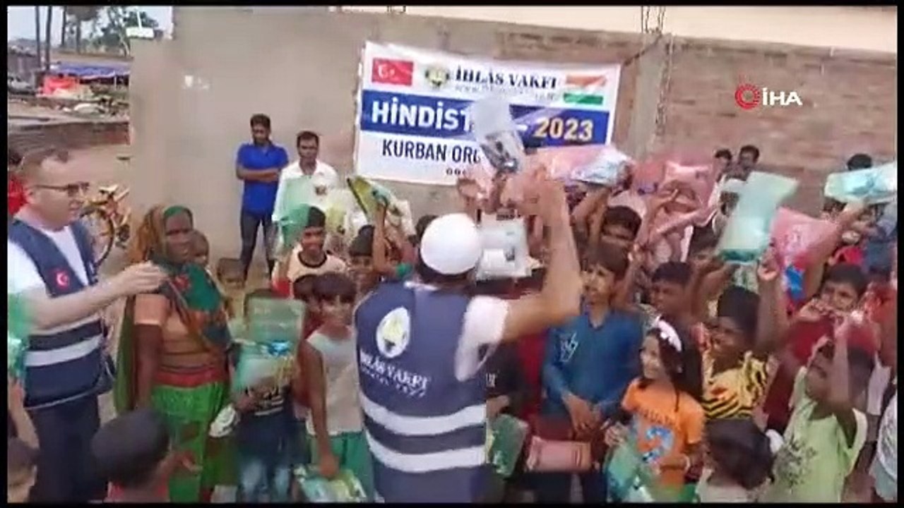 La Fondation İhlas a célébré la fête sur 2 cont...