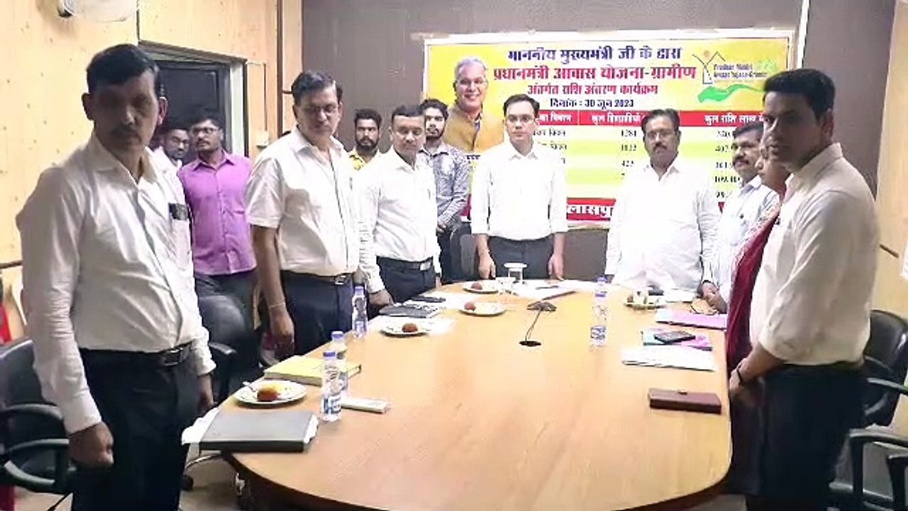 जिले में बेरोजगारी भत्ते के 1.17 करोड़ एवं आवास योजना के 9.99 करोड़ की राशि हितग्राहियों के खाते में अंतरित